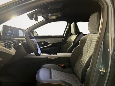 Peugeot e-3008 Allure Van