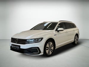 VW Passat GTE+ Pro Variant DSG