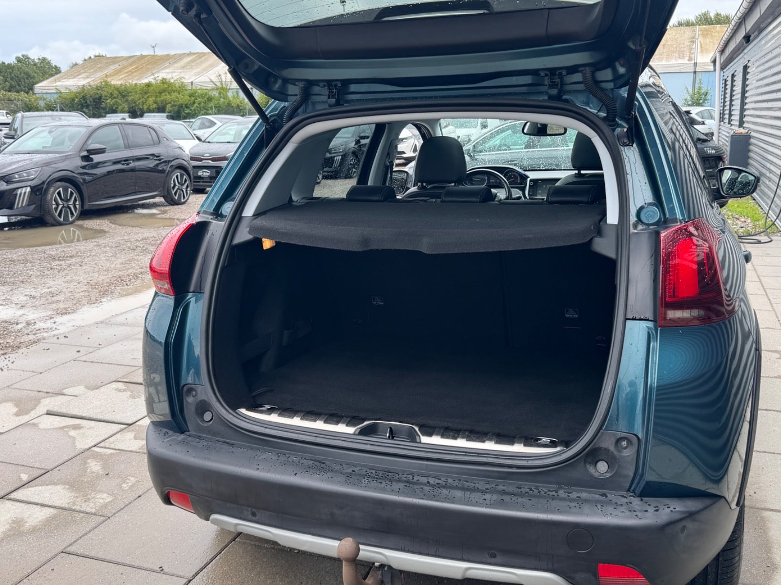 Billede af Peugeot 2008 1,6 BlueHDi 100 Allure Sky