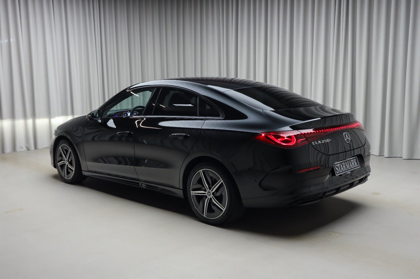 Mercedes-Benz CLA 250+ (3/8)