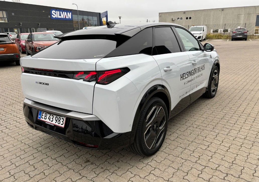 Billede af Peugeot e-3008 77 GT Pack