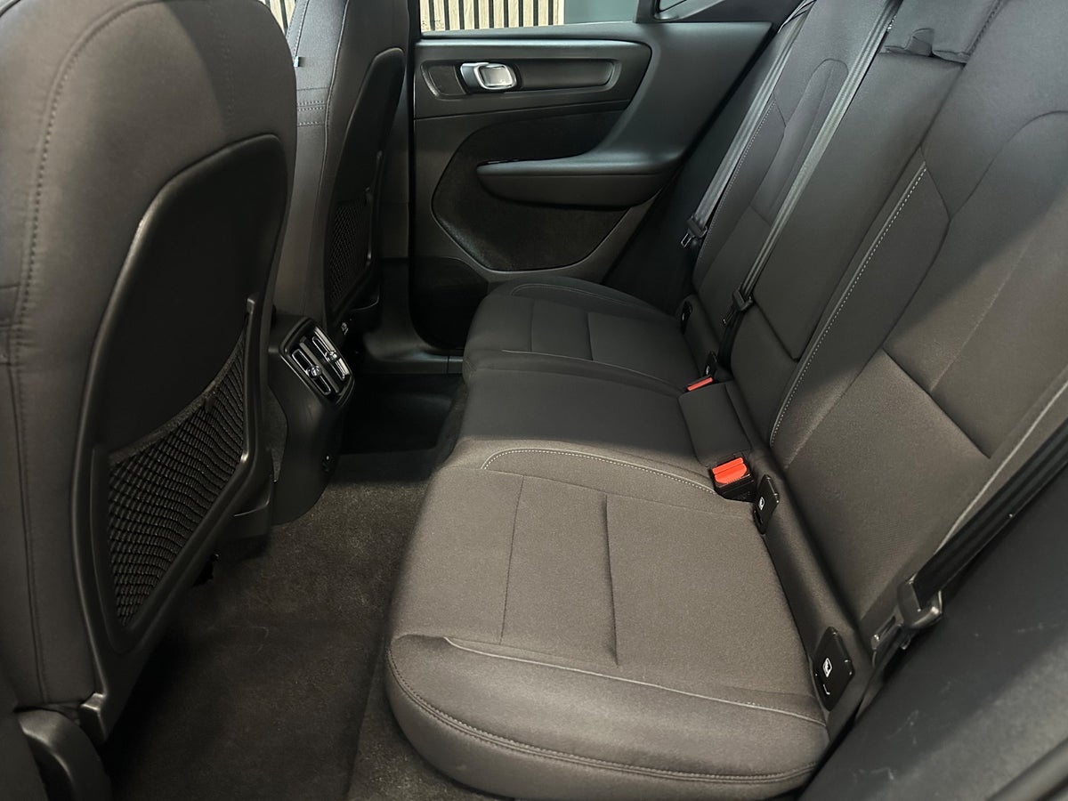 Volvo XC40 P6 ReCharge Core