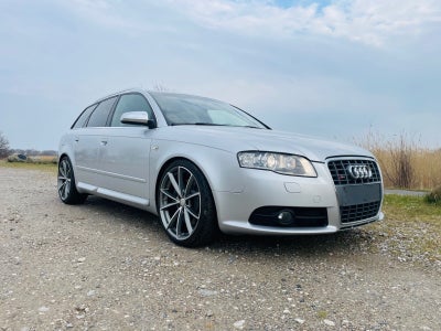 Audi S4 4,2 V8 Avant quattro 5d