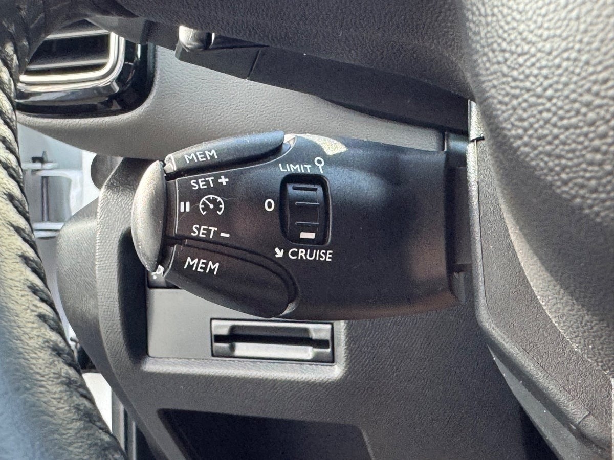 Billede af Citroën C5 Aircross 1,6 Hybrid Feel LTD EAT8