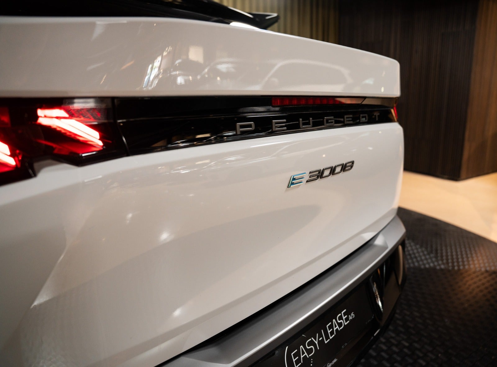 Billede af Peugeot e-3008 77 GT Pack