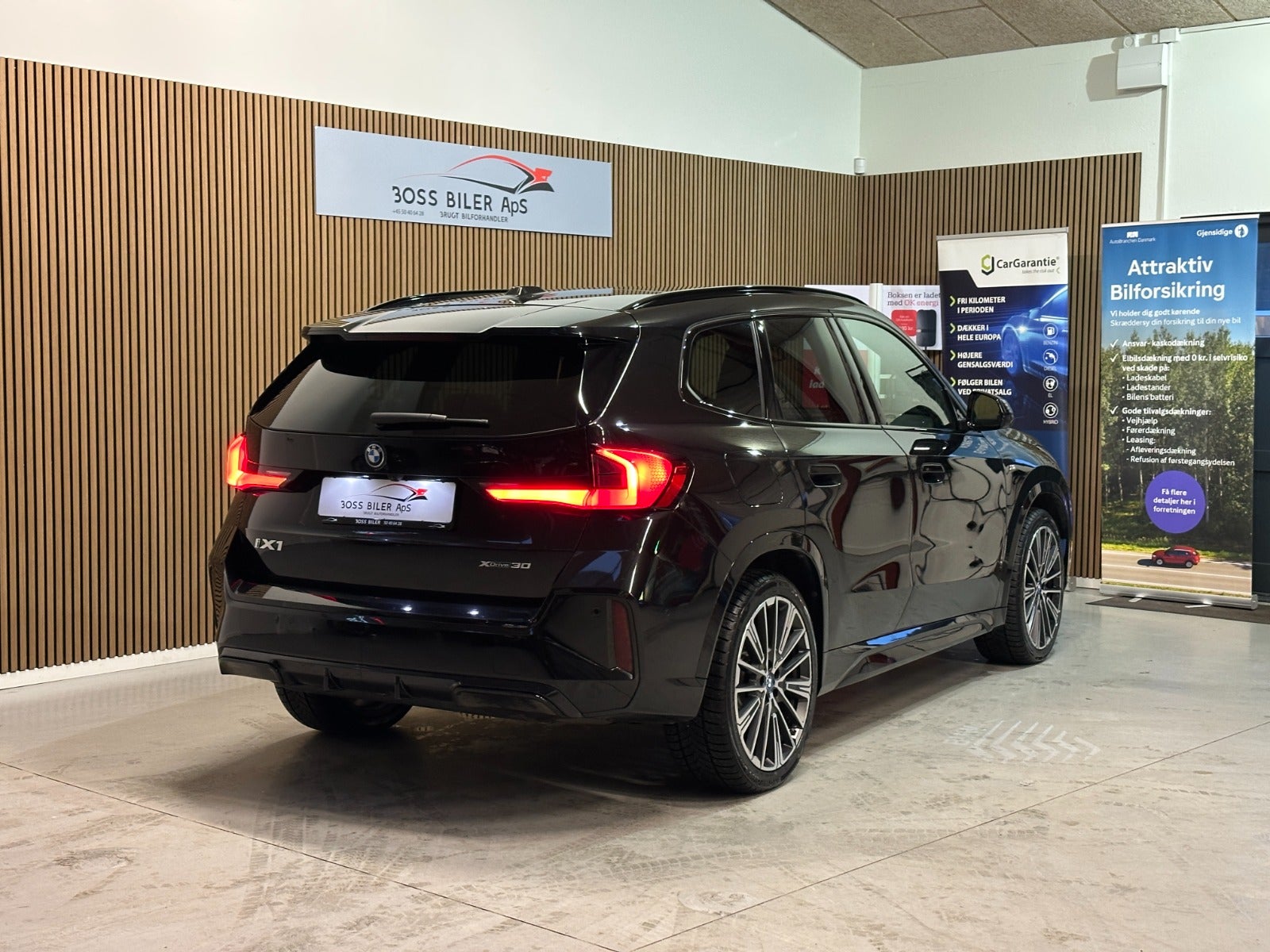 Billede af BMW iX1  xDrive30 Fully Charged M-Sport