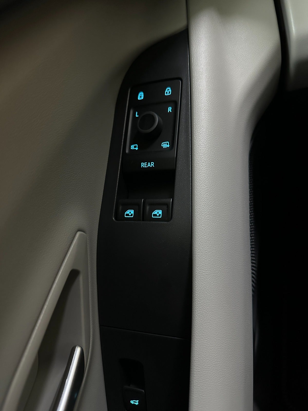 Billede af Ford Explorer 52 Select Standard Range