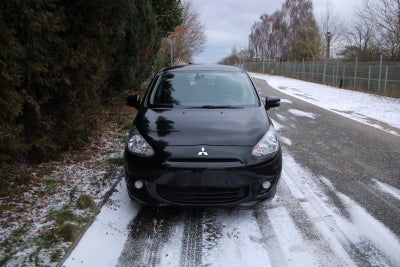 Mitsubishi Space Star 1,2 Black & White 5d