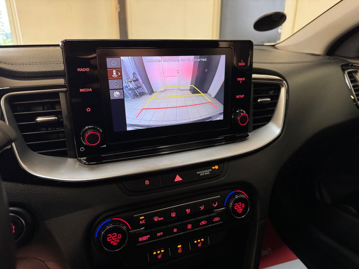 Kia Ceed PHEV Prestige SW DCT