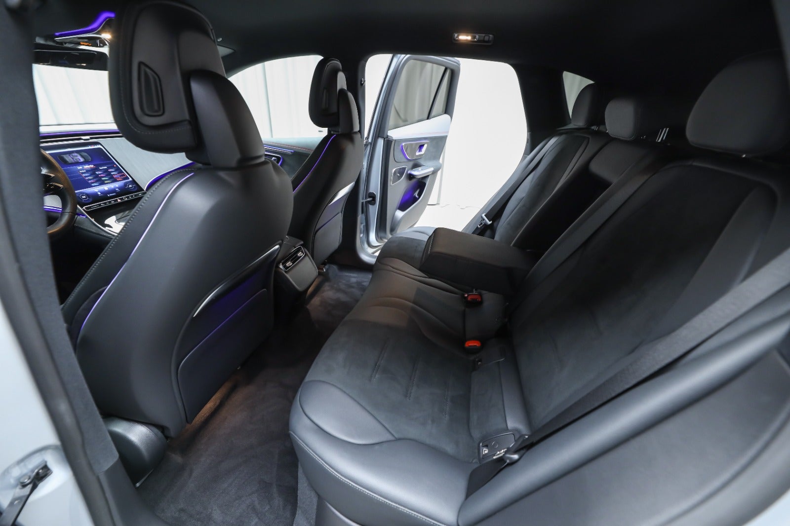 Mercedes-Benz EQE 350 SUV (5/8)