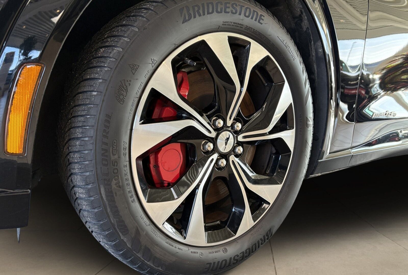 Ford Mustang Mach-E Premium Standard Range AWD