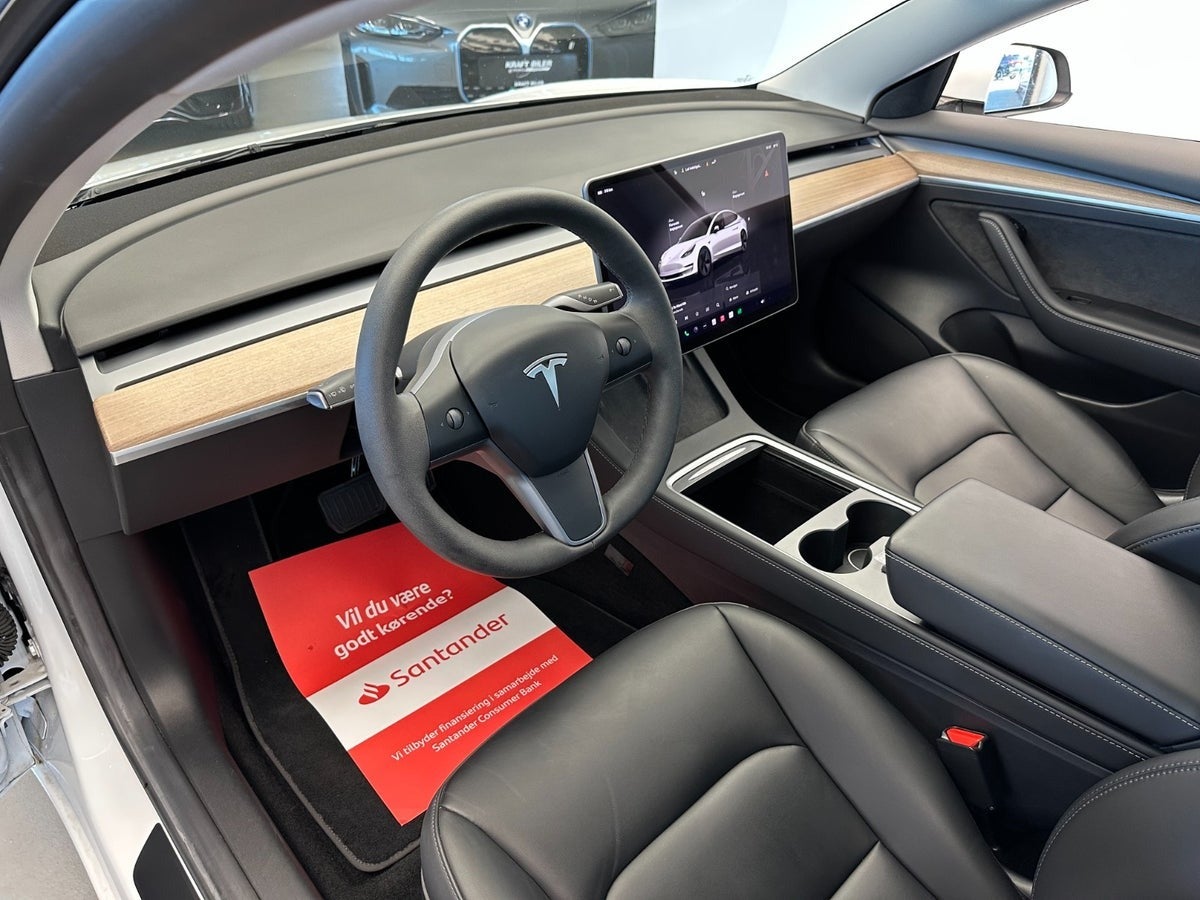 Billede af Tesla Model 3  RWD