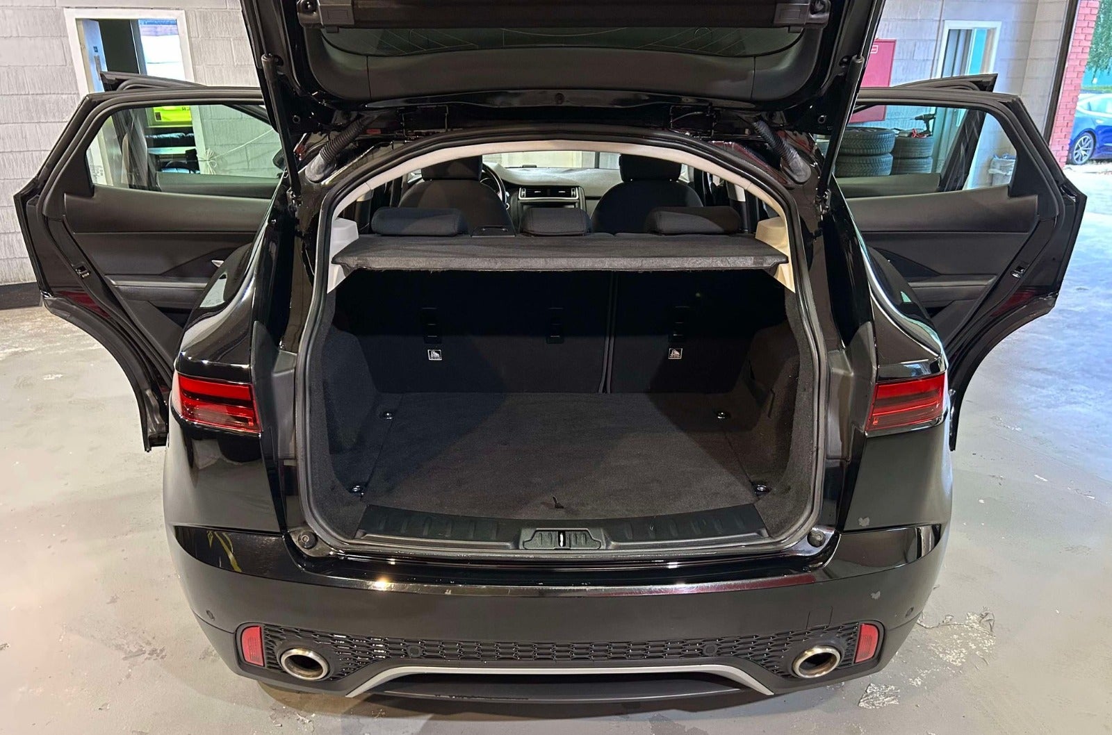 Billede af Jaguar E-Pace 2,0 D150 R-Dynamic S AWD