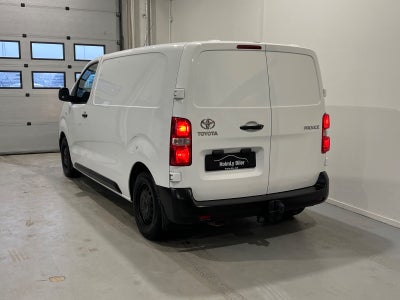 Toyota ProAce D 95 Medium Base