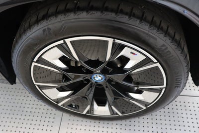 BMW iX3 Charged Plus M-Sport