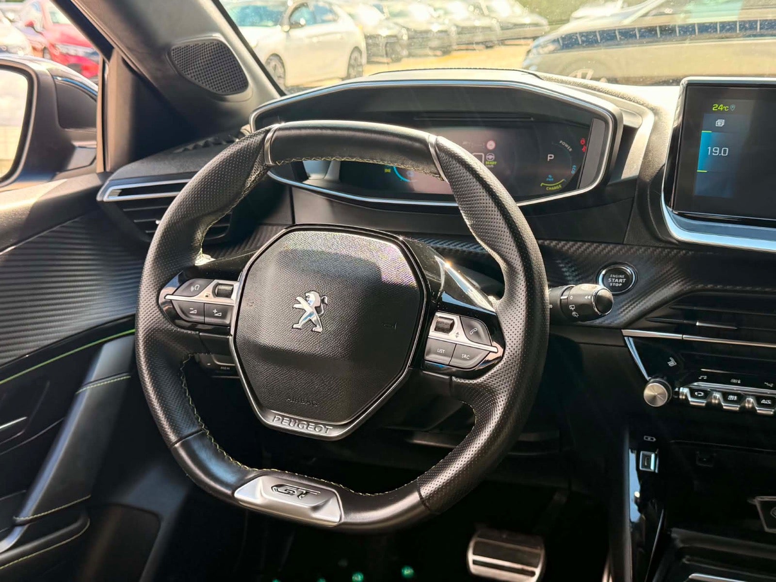 Billede af Peugeot e-208 50 GT Van