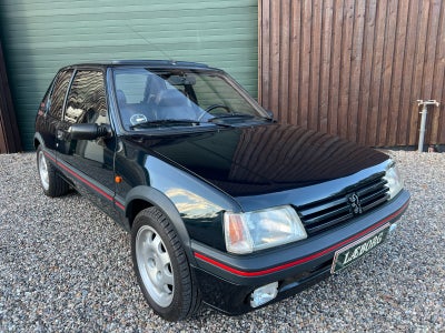 Peugeot 205 1,9 GTi Gentry Benzin modelår 1991 km 0 Mørkgrønmetal, Sjælden Peugeot 205 1,9 i den sjæ