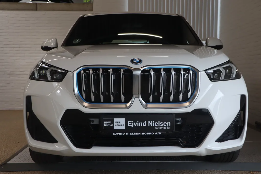 BMW iX1 xDrive30 M-Sport