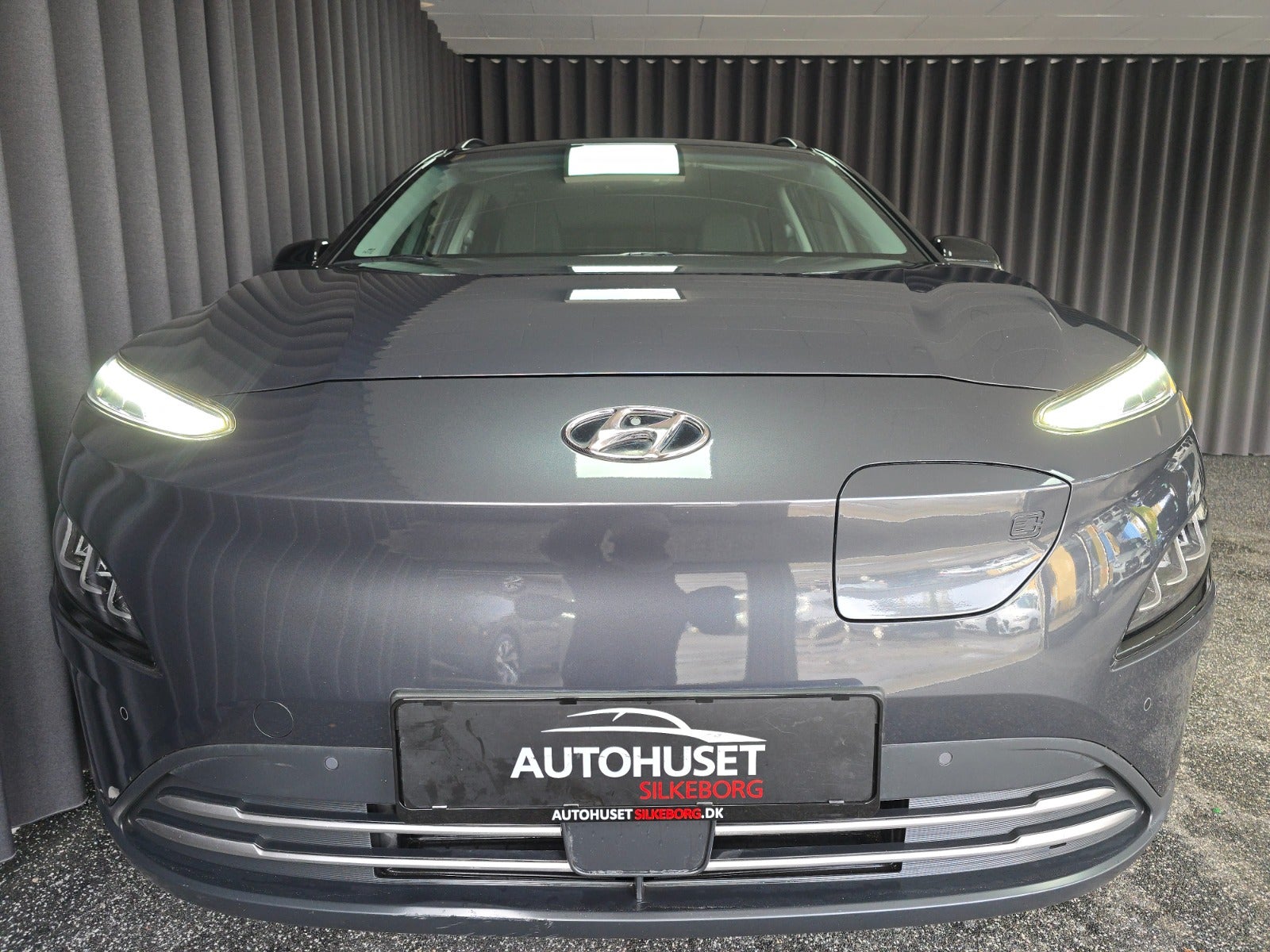 Hyundai Kona EV Trend