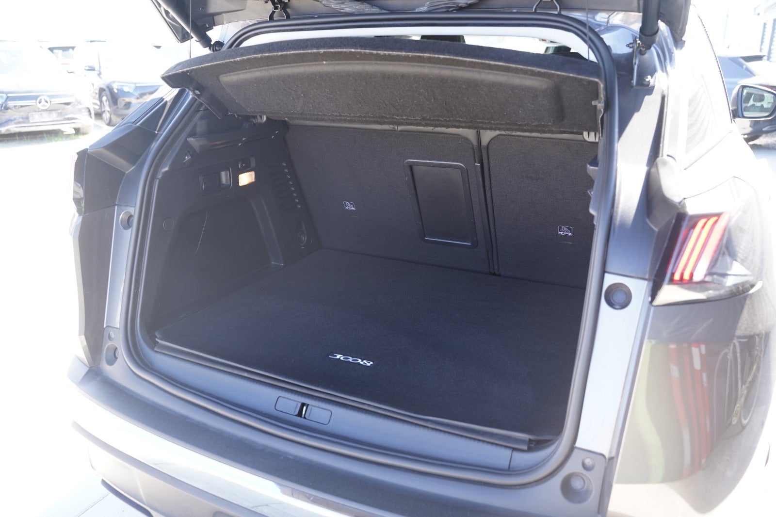 Billede af Peugeot 3008 1,6 Hybrid Allure EAT8