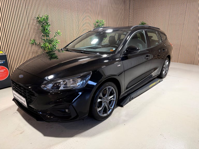 Ford Focus EcoBoost ST-Line stc.