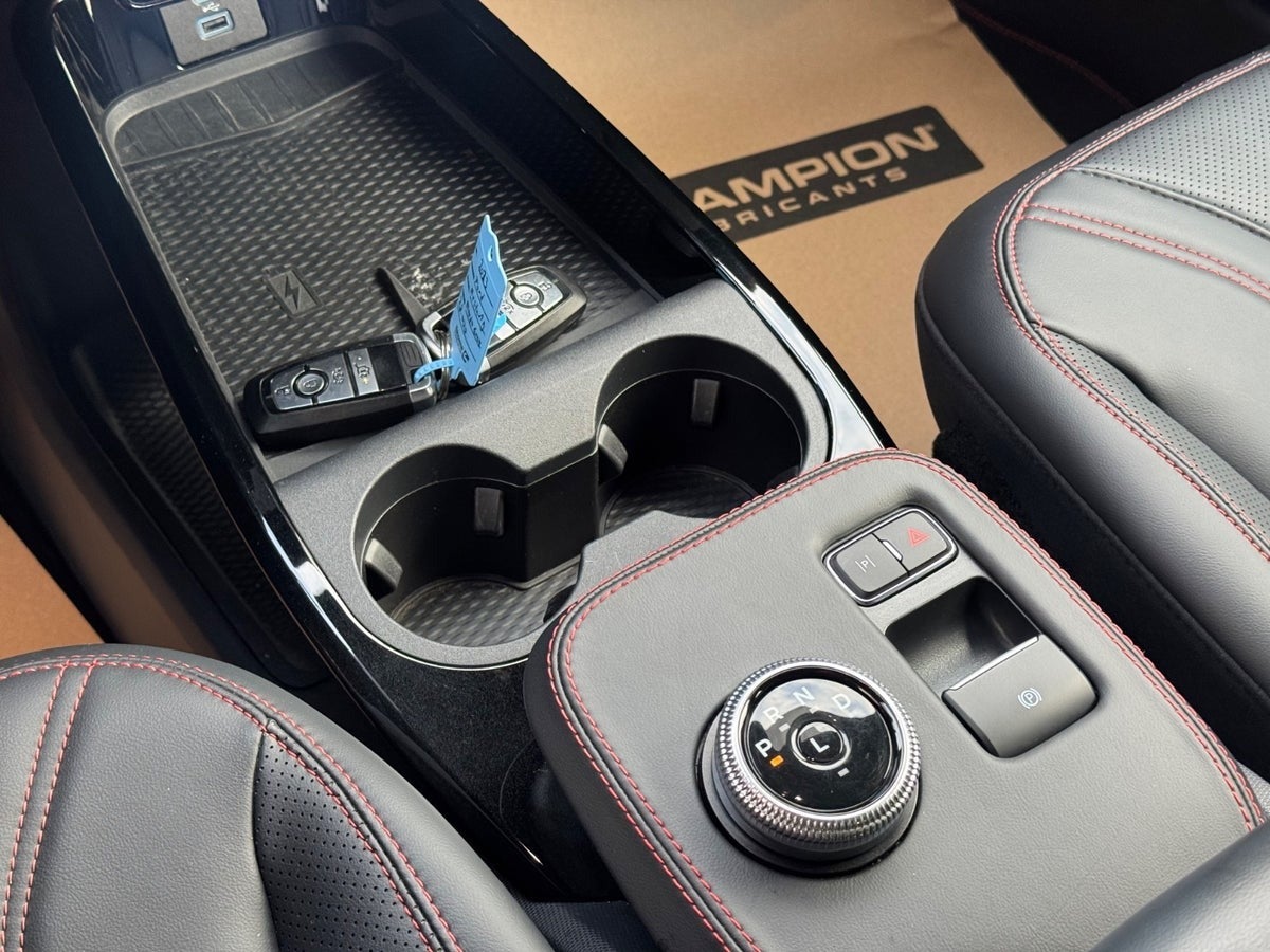 Billede af Ford Mustang Mach-E 75 Premium Standard Range AWD