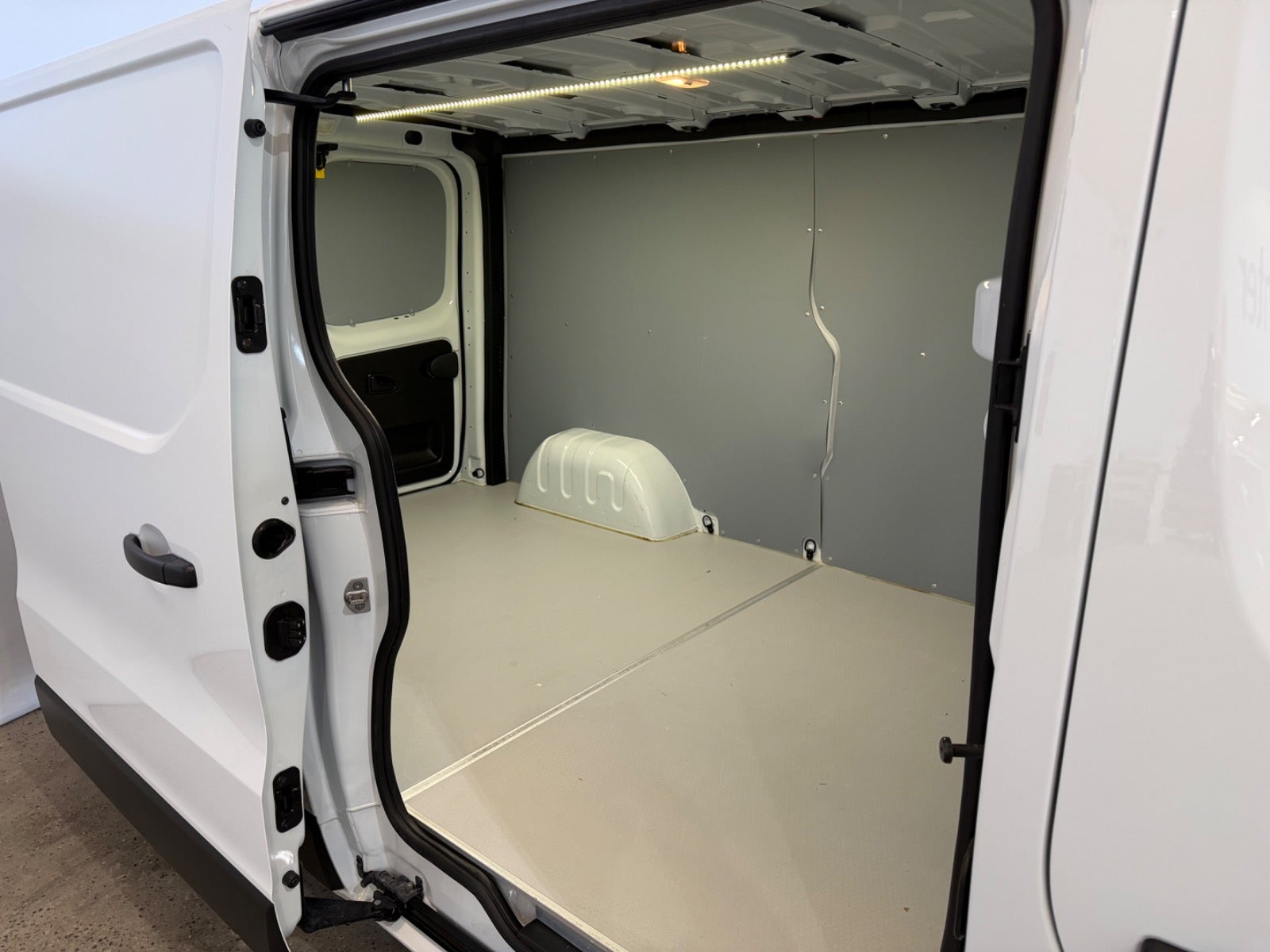 Renault Trafic dCi 150 L2H1 Tekno