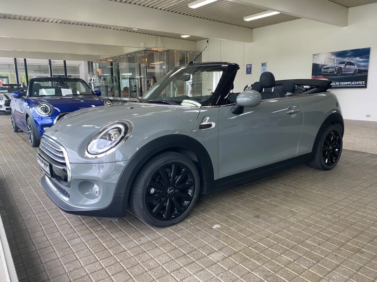 MINI Cooper Essential Cabriolet aut.