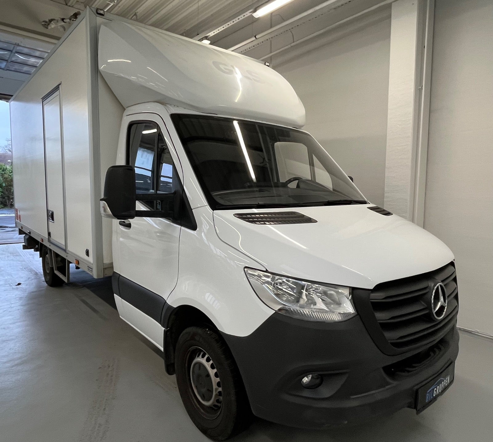 Billede af Mercedes Sprinter 317 2,0 CDi A3 Alukasse m/lift aut. RWD