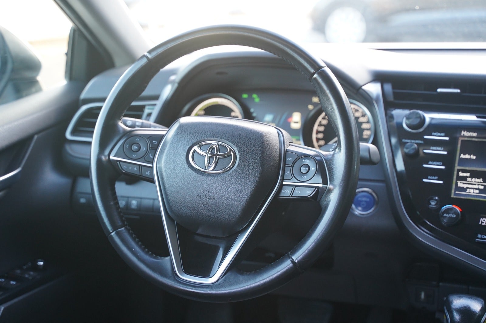 Billede af Toyota Camry 2,5 Hybrid H3 Executive CVT