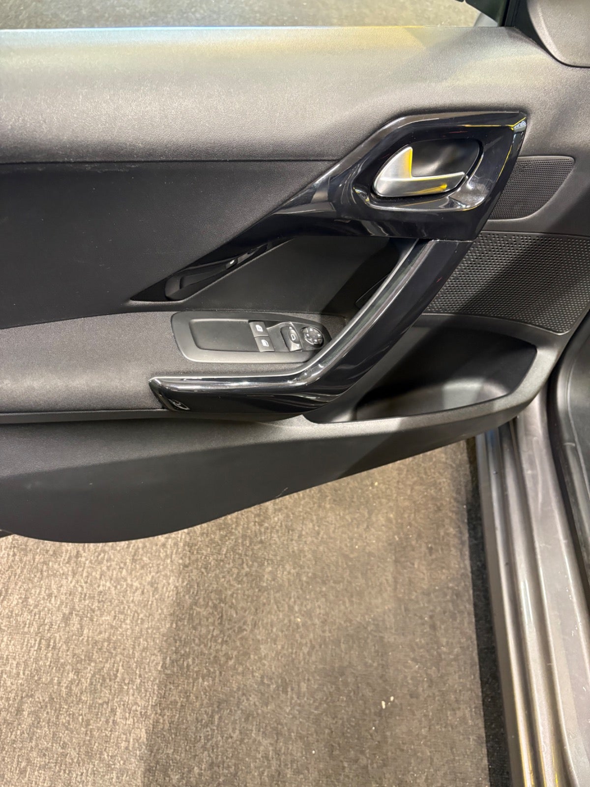 Billede af Peugeot 208 1,2 VTi 82 Active