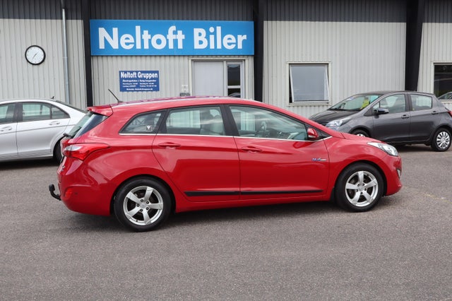Hyundai i30 1,6 GDi Style CW Eco