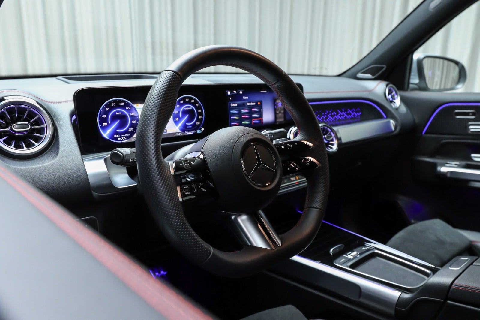 Mercedes-Benz EQB 250+