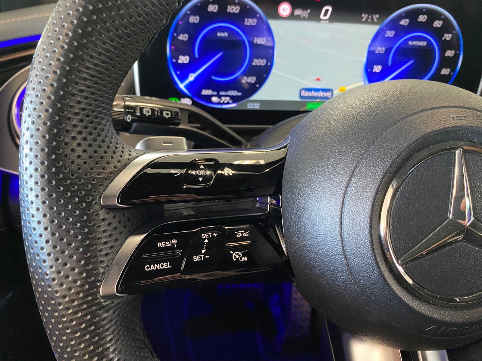 Mercedes EQE350+ SUV AMG Premium – 13