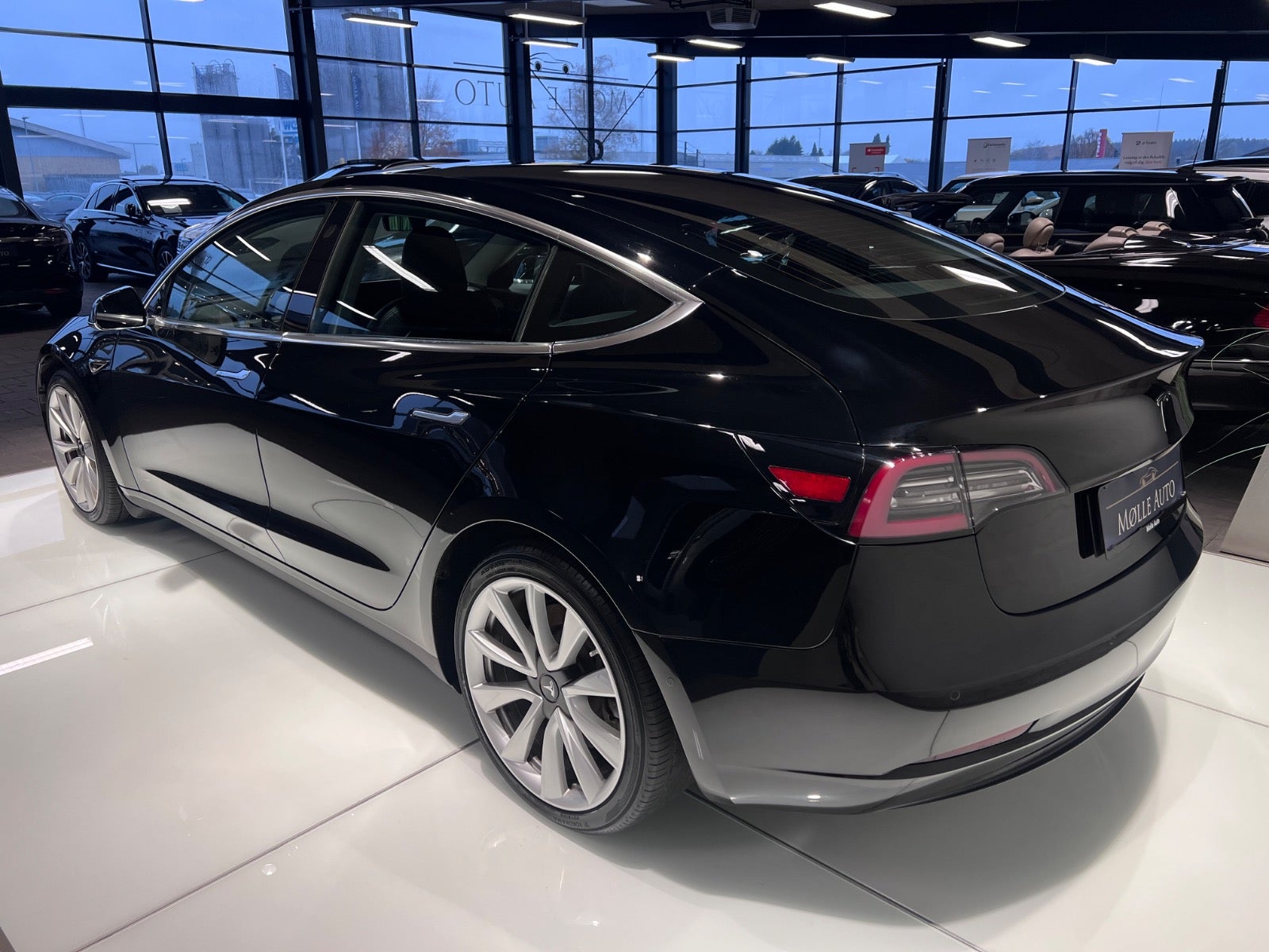 Billede af Tesla Model 3  Standard Range+ RWD