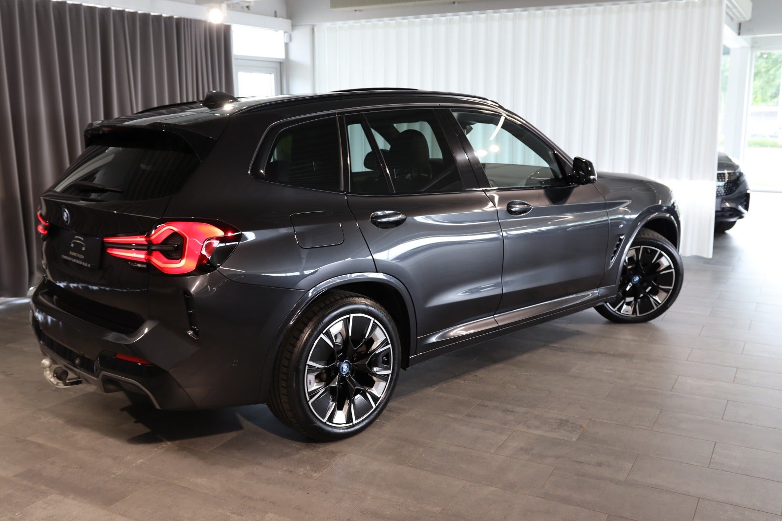 Billede af BMW iX3  Charged Plus M-Sport
