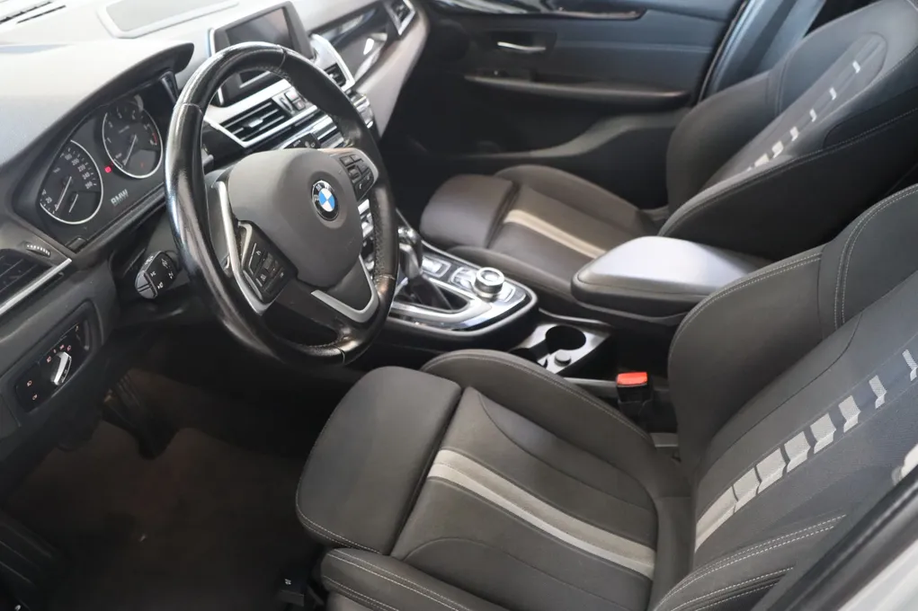 BMW 218d Gran Tourer Sport Line aut.