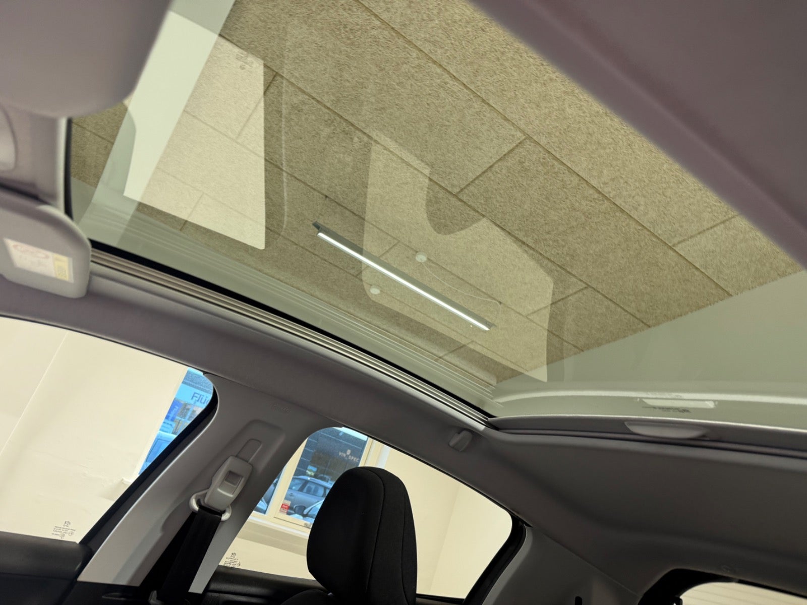 Peugeot 208 BlueHDi 100 Like Sky