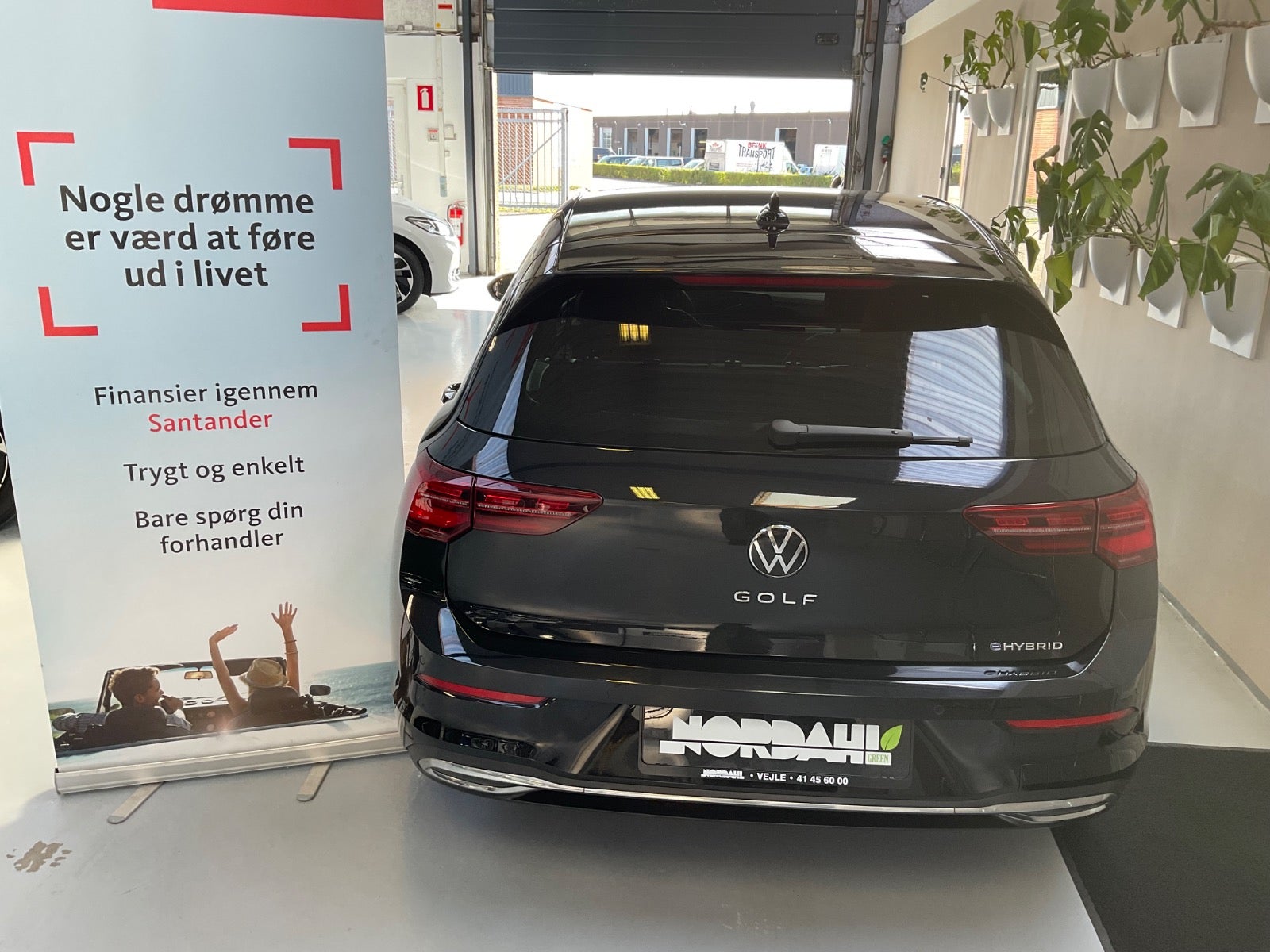 VW Golf VIII 1,4 eHybrid DSG 5d - 5