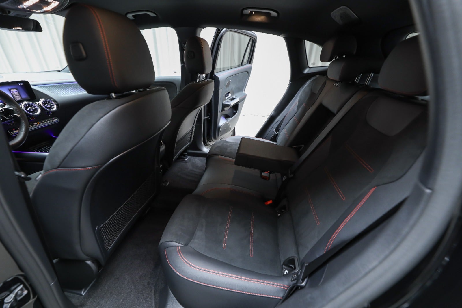 Mercedes-Benz EQA 250+ (5/8)