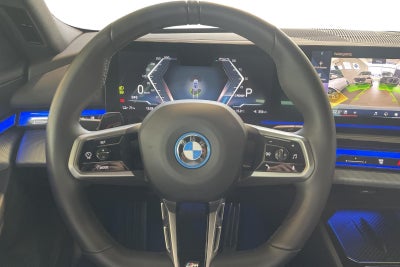 BMW i5 eDrive40 Touring Fully Charged M-Sport
