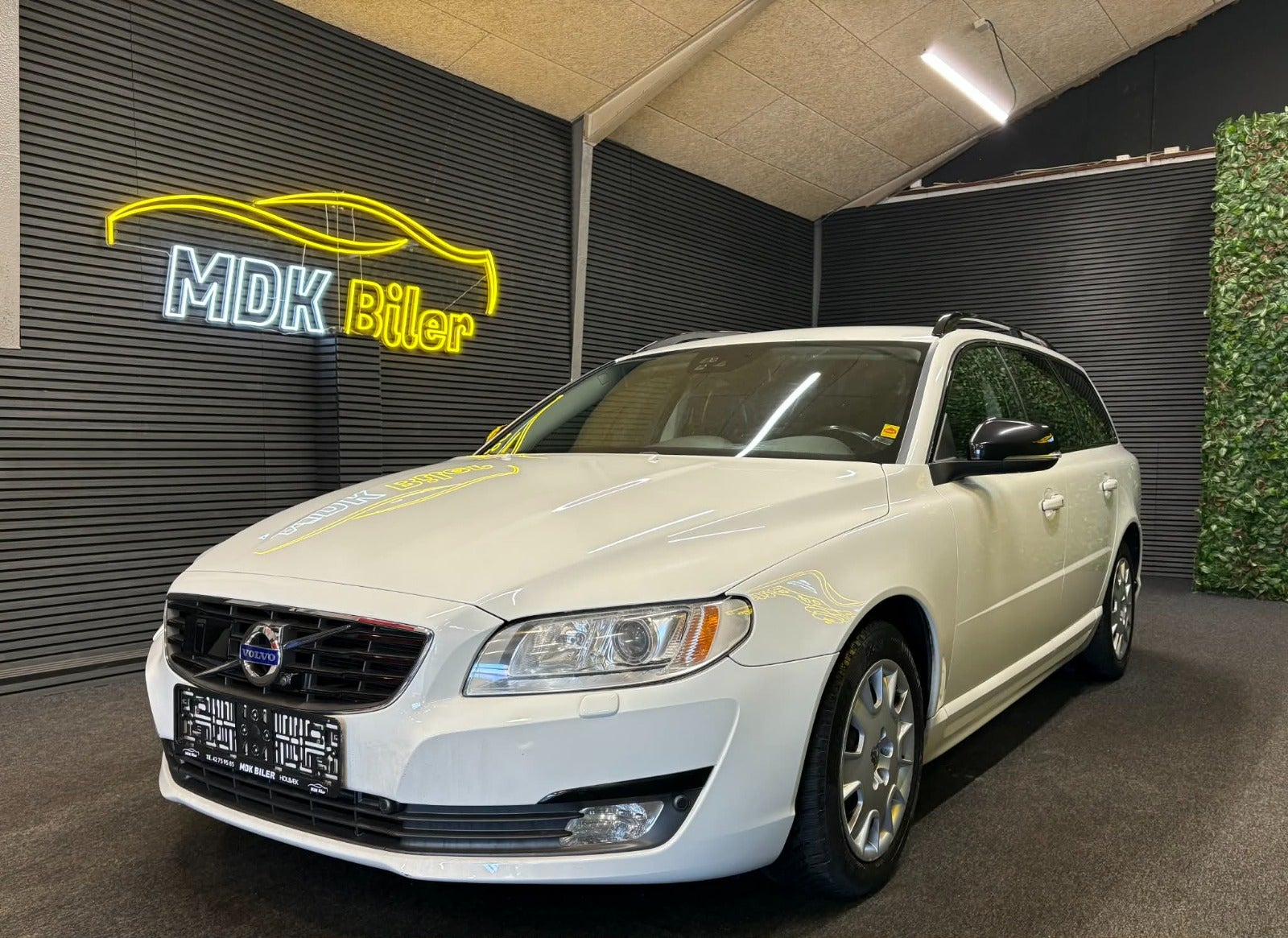 Billede af Volvo V70 2,0 T4 190 Momentum aut.