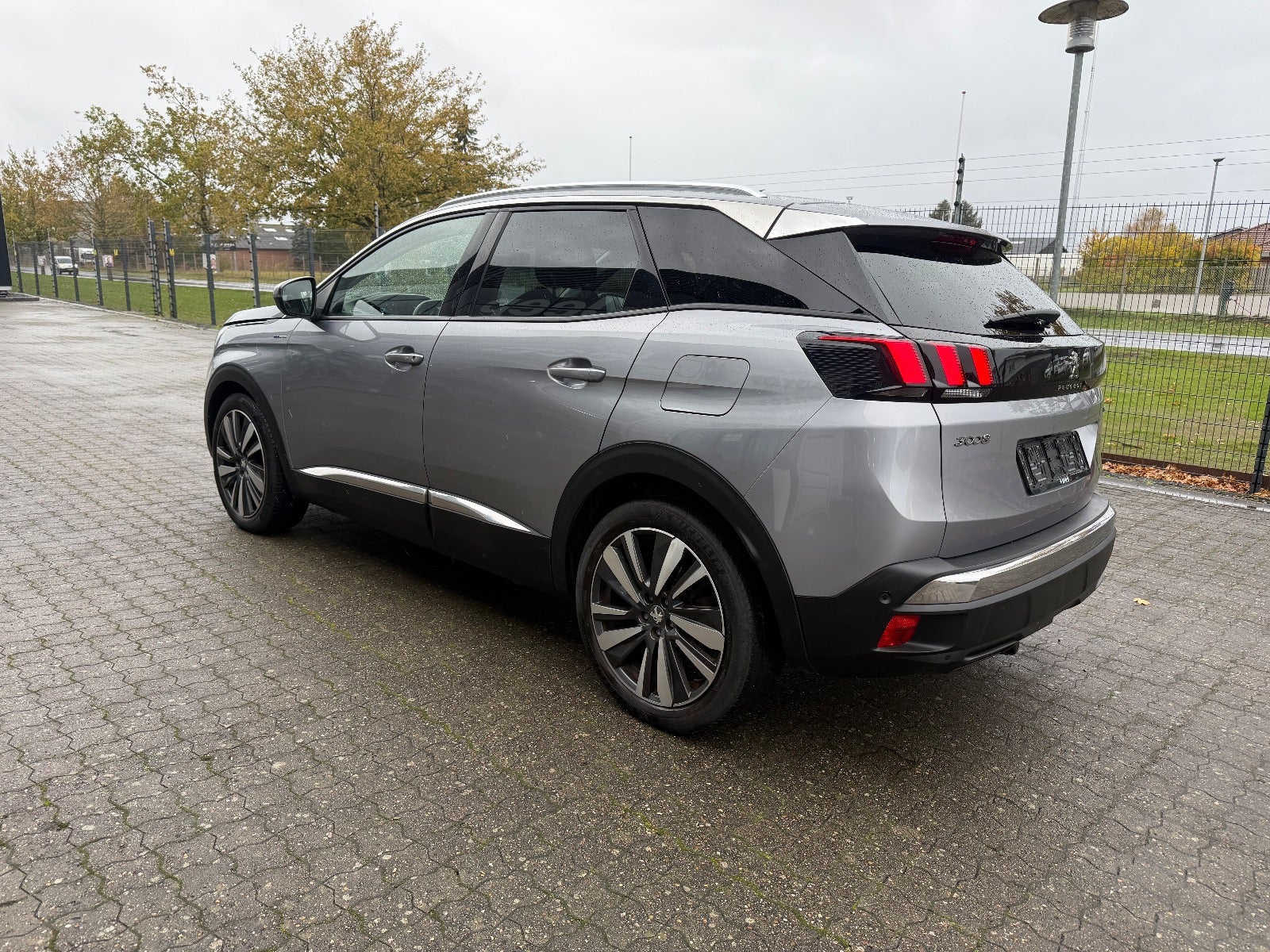 Peugeot 3008 Hybrid Allure LTD EAT8
