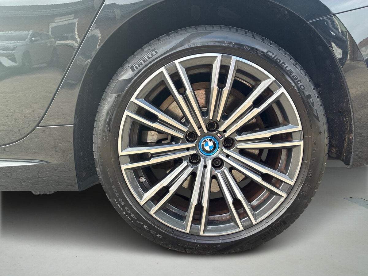 BMW 330e M-Sport aut. billede 8