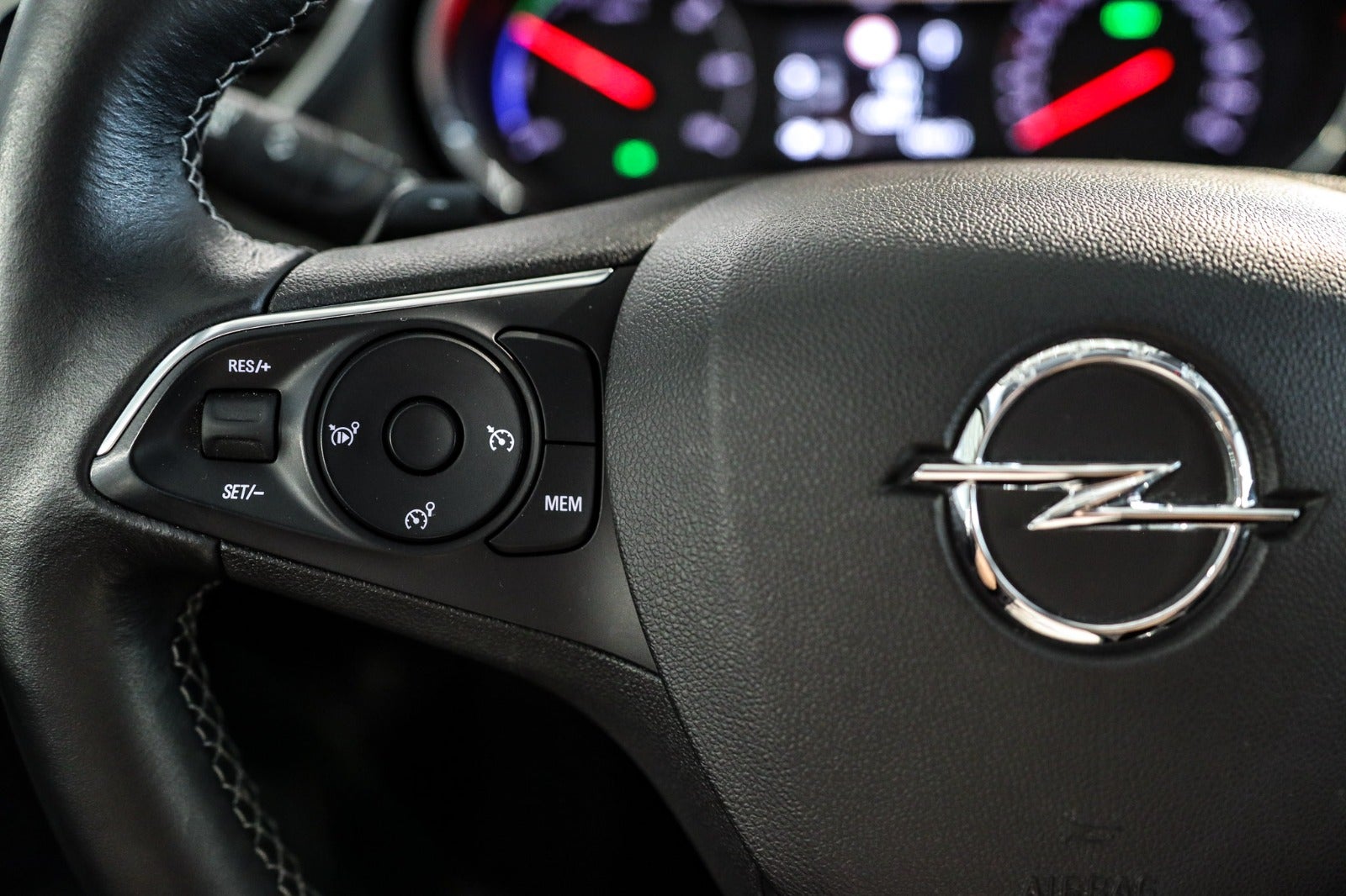 Billede af Opel Grandland X 1,6 Hybrid4 Impress aut.