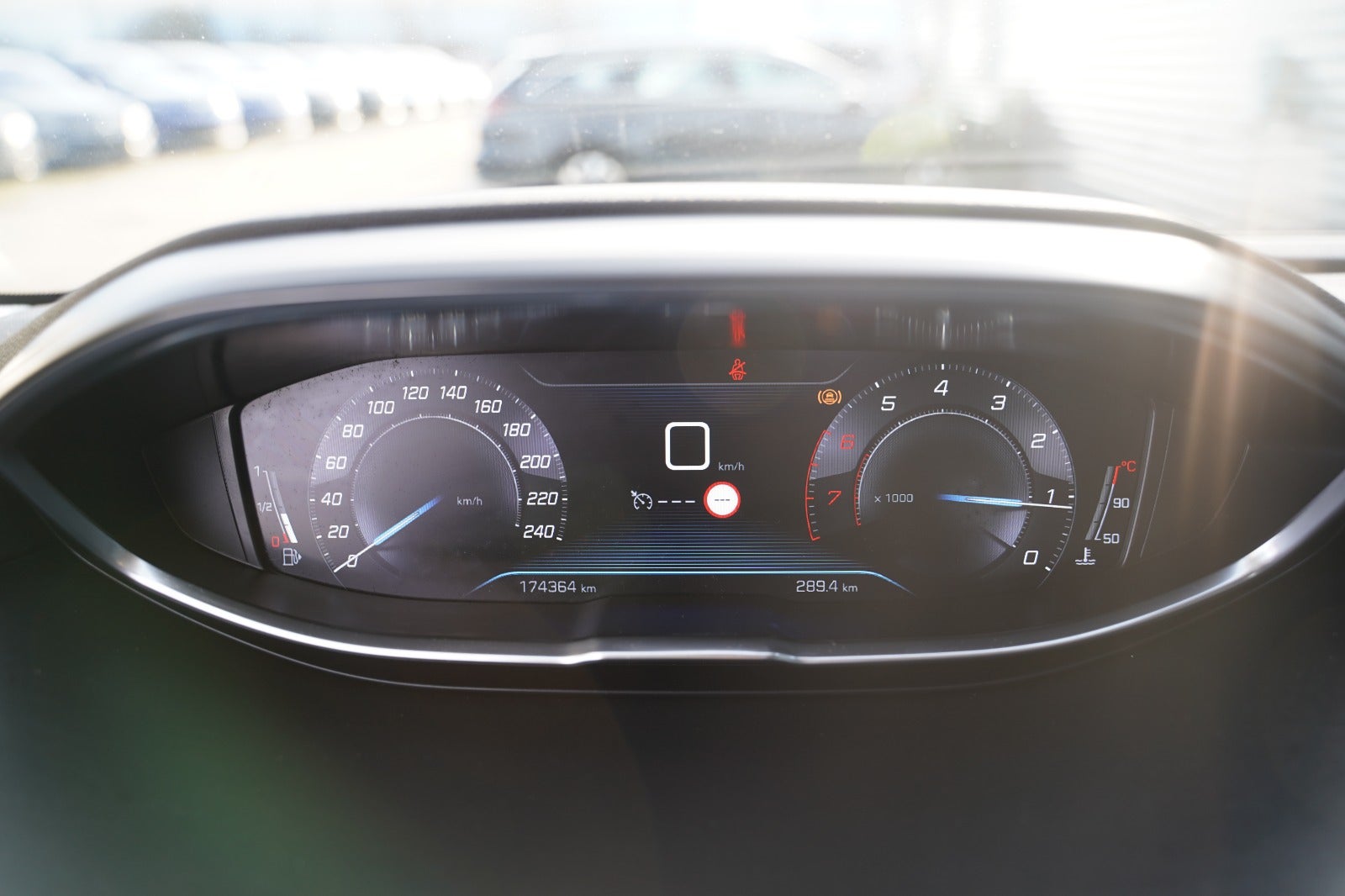 Billede af Peugeot 3008 1,2 e-THP 130 Active