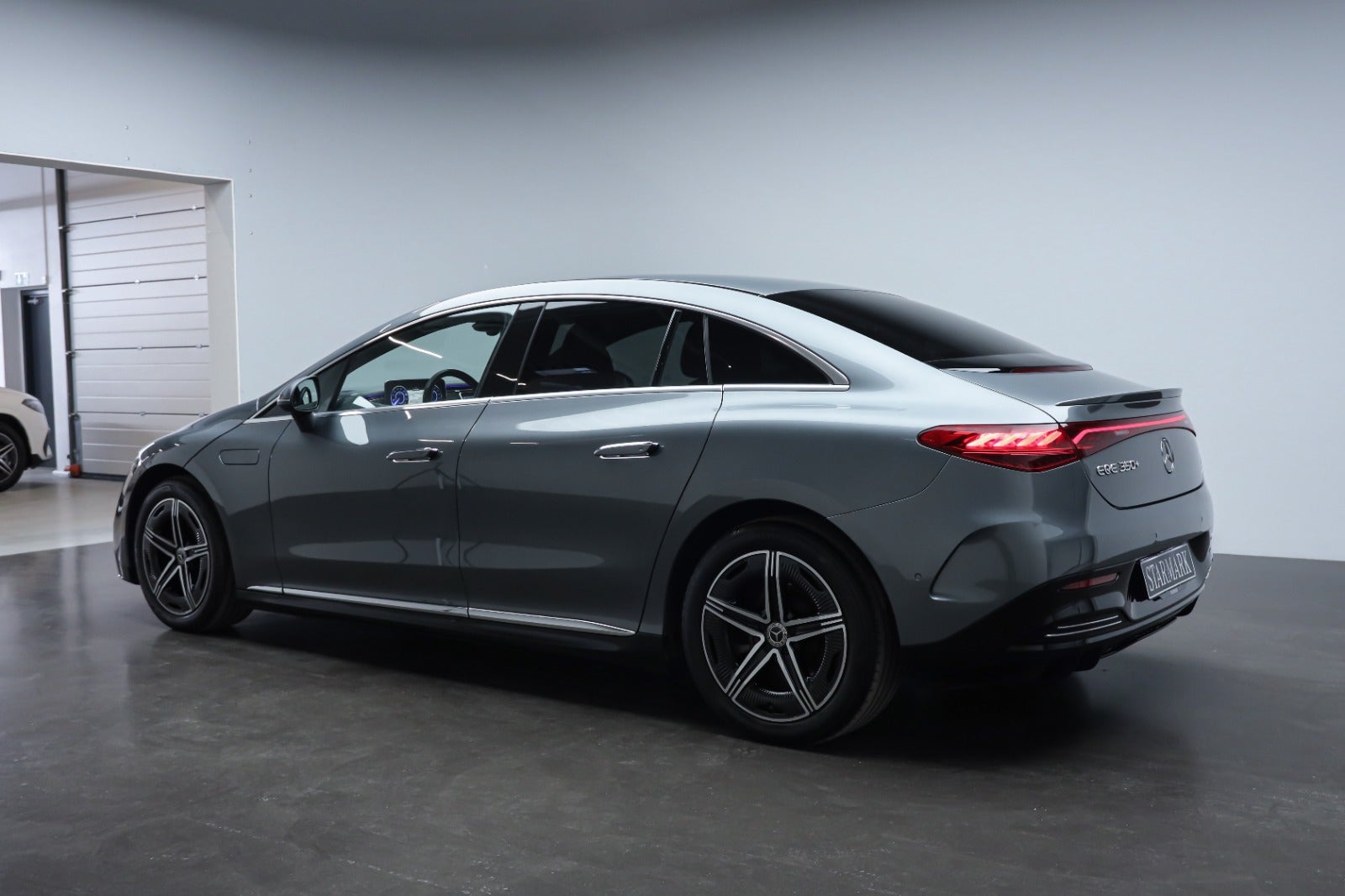 Mercedes-Benz EQE 350+ (3/8)