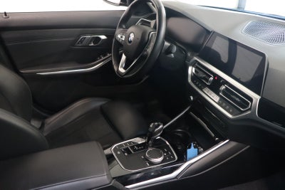 BMW 330e Touring Sport Line aut.