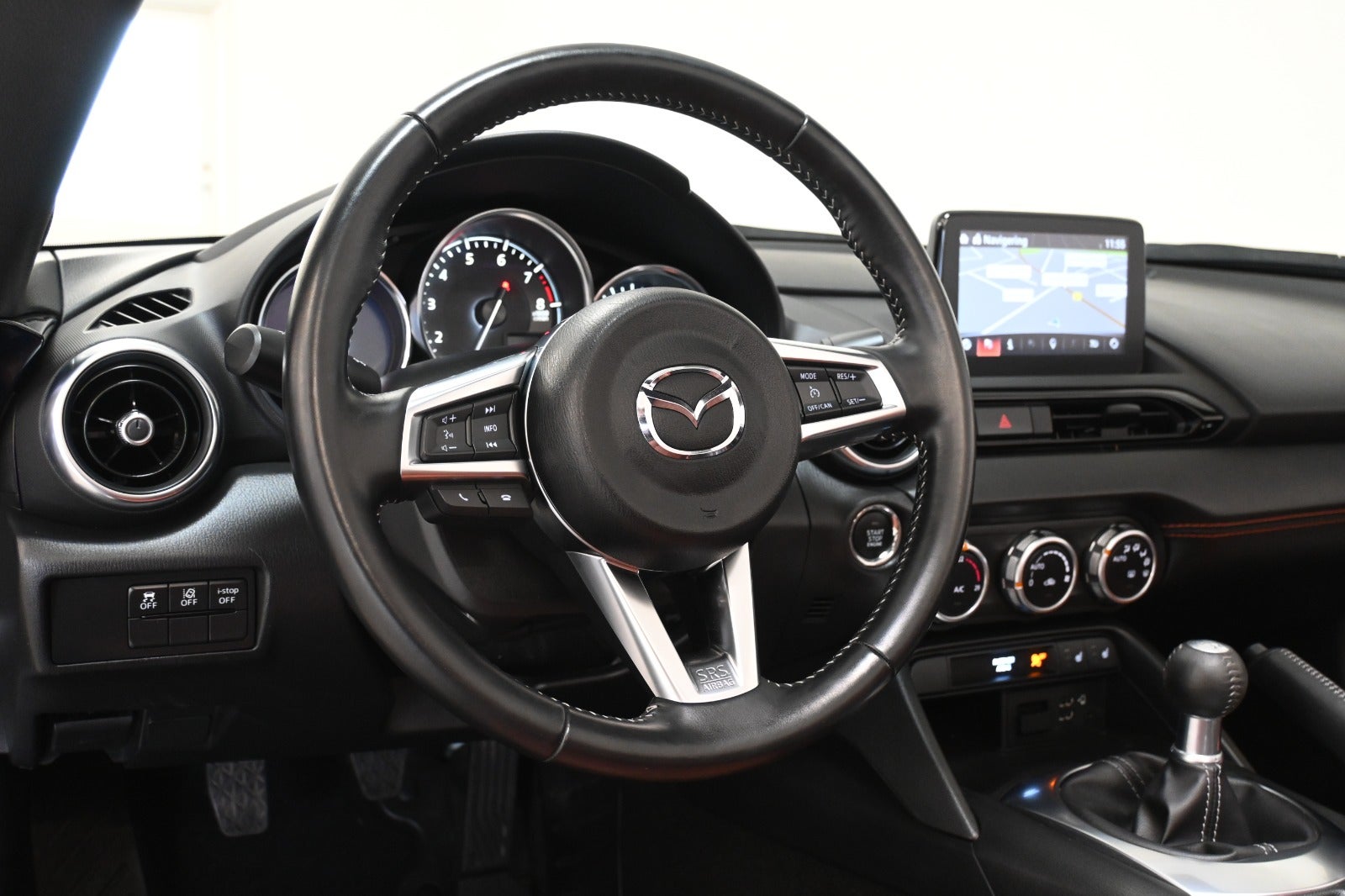 Mazda MX-5 SkyActiv-G 184 Roadster Kazari