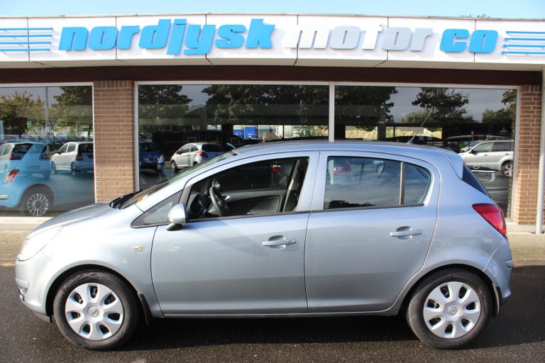 Opel Corsa 16V Enjoy
